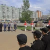 Quang cảnh lễ đặt hoa tưởng nhớ Chủ tịch Hồ Chí Minh tại Saint Petersburg, Liên bang Nga. (Ảnh: Trần Hiếu/TTXVN) 