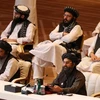 Các nhà đàm phán Taliban trong cuộc gặp với đại diện của Chính phủ Afghanistan tại Doha, Qatar, ngày 12/9/2020. (Nguồn: AFP/TTXVN) 