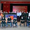 Chủ tịch nước Nguyễn Xuân Phúc thăm Trung tâm nuôi dưỡng thương bệnh binh nặng và điều dưỡng người có công tỉnh Hà Nam. (Ảnh: Thống Nhất/TTXVN) 