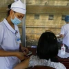 Tiêm vaccine ngừa COVID-19 tại Tuyên Quang. (Ảnh: Nam Sương/TTXVN) 