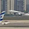 Máy bay Hãng hàng không El Al của Israel cất cánh tại sân bay Ben Gurion, gần Tel Aviv, trong hành trình tới Các tiểu vương quốc Arab Thống nhất (UAE), ngày 31/8/2020. (Ảnh: AFP/TTXVN) 