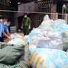 Hơn 237.000 chiếc khẩu trang y tế không rõ nguồn gốc được phát hiện tại cơ sở của Nguyễn Đăng Giang. (Nguồn: tuoitre.vn) 