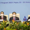 Chủ tịch Quốc hội Vương Đình Huệ cùng các vị lãnh đạo Quốc hội tham dự Lễ khai mạc Đại hội đồng AIPA lần thứ 42. (Ảnh: Doãn Tấn/TTXVN) 
