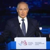 Tổng thống Nga Vladimir Putin phát biểu tại phiên họp toàn thể của Diễn đàn Kinh tế phương Đông tại Vladivostosk ngày 3/9/2021. (Ảnh: AFP/TTXVN) 