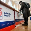 Cử tri Nga bỏ phiếu tại một địa điểm bầu cử ở Moskva, ngày 18/9/2021. (Ảnh: AFP/TTXVN) 