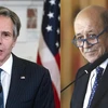 Ngoại trưởng Pháp Jean-Yves Le Drian (phải) sẽ có cuộc hội đàm với người đồng cấp Mỹ Antony Blinken. (Nguồn: AP) 