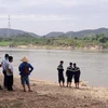 Hiện trường nơi phát hiện thi thể 2 học sinh đuối nước trên sông Lô. (Nguồn: Báo Lao động) 