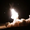 Phóng thử tên lửa phòng không mới của quân đội Iran trong cuộc tập trận quân sự Người bảo vệ bầu trời Velayat 1400 tại Iran, ngày 13/10/2021. (Ảnh: IRNA/TTXVN) 