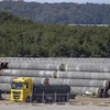 Các ống dẫn khí đốt của dự án Dòng chảy phương Bắc 2 được xếp tại cảng Mukran, gần Sassnitz, Đông Bắc nước Đức ngày 7/9/2020. (Ảnh: AFP/TTXVN) 
