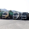Các xe hàng tại Cửa khẩu quốc tế Kim Thành-Lào Cai. (Ảnh: Quốc Khánh/TTXVN) 