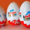 Kẹo socola trứng Kinder Surprise của Hãng sản xuất bánh kẹo Ferrero. (Ảnh: The Guardian/TTXVN) 