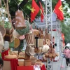 [Photo] Lễ hội Quà tặng Du lịch Hà Nội 2022 thu hút khách tham quan