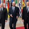 Thủ tướng Armenia Nikol Pashinyan, Chủ tịch Hội đồng châu Âu Charles Michel và Tổng thống Azerbaijan Ilham Aliyev trong cuộc gặp ở Brussels (Bỉ), ngày 6/4/2022. (Ảnh: AFP/TTXVN) 