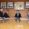 Thủ tướng Nhật Bản Kishida Fumio (giữa) chủ trì cuộc họp Ban lãnh đạo đảng Dân chủ Tự do (LDP) cầm quyền tại Tokyo, ngày 10/8/2022. (Ảnh: AFP/TTXVN) 