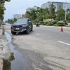 Cơ quan cảnh sát điều tra dựng lại hiện trường vụ tai nạn giao thông. (Ảnh: Nguyễn Thành/TTXVN) 