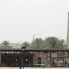 Cổng vào trụ sở của Tập đoàn dầu mỏ Saudi Aramco ở Dhahran, cách Riyadh, Saudi Arabia, khoảng 400km về phía Đông. (Ảnh: AFP/TTXVN) 