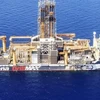 Tàu khoan dầu của Công ty Energean bắt đầu hoạt động khai thác tại mỏ khí tự nhiên Karish ở ngoài khơi Israel, trên Địa Trung Hải, ngày 9/5/2022. (Ảnh: Reuters/TTXVN) 