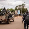 Binh sỹ Burkina Faso được triển khai trên đường phố thủ đô Ouagadougou, ngày 7/7/2022. (Ảnh: AFP/TTXVN) 