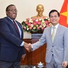 Thứ trưởng Ngoại giao Hà Kim Ngọc tiếp Thứ trưởng Ngoại giao Haiti thăm và làm việc tại Việt Nam. (Nguồn: Báo Nhân Dân)