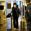 Hành khách Trung Quốc tại sân bay quốc tế Rome-Fiumicino ở Italy ngày 29/12/2022. (Ảnh: AFP/TTXVN) 