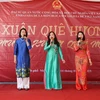 Tiết mục văn nghệ dân tộc do cán bộ các cơ quan đại diện Việt Nam tại Mexico biểu diễn. (Ảnh: Trương Phi Hùng/TTXVN)