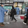 Hồi tháng Một, Chính phủ Hàn Quốc đã tạm ngừng cấp thị thực ngắn hạn và bắt buộc xét nghiệm PCR đối với hành khách nhập cảnh xuất phát từ Trung Quốc. (Nguồn: AFP)