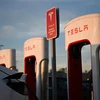 Một trạm sạc điện của Tesla tại Hawthorne, California, Mỹ, ngày 9/8/2022. (Ảnh: AFP/TTXVN)