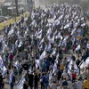 Người dân tham gia biểu tình phản đối kế hoạch cải cách tư pháp, tại Tel Aviv, Israel, ngày 20/2/2023. (Ảnh: AFP/TTXVN)