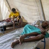 Bệnh nhân có triệu chứng nhiễm bệnh tả được điều trị tại một cơ sở y tế ở Port-au-Prince, Haiti ngày 7/10/2022. (Ảnh: AFP/TTXVN) 