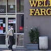 Một chi nhánh ngân hàng Wells Fargo tại West Hollywood, California, Mỹ. (Ảnh: AFP/TTXVN) 