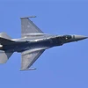 Máy bay F-16 của Không lực Mỹ bay trình diễn tại căn cứ không quân Osan ở Pyeongtaek, Hàn Quốc. (Ảnh: AFP/TTXVN)