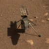 Trực thăng Ingenuity của NASA hạ cánh trên bề mặt Sao Hỏa ngày 5/4/2021. (Ảnh: AFP/TTXVN) 