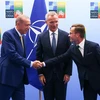 Tổng thống Thổ Nhĩ Kỳ Recep Tayyip Erdogan, Tổng Thư ký Tổ chức Hiệp ước Bắc Đại Tây Dương (NATO) Jens Stoltenberg và Thủ tướng Thụy Điển Ulf Kristersson trong cuộc gặp trước thềm Hội nghị thượng đỉnh NATO ở Vilnius (Litva) ngày 10/7/2023. (Ảnh: AFP/TTXVN