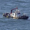Con tàu lấy mẫu nước biển ở ngoài khơi nhà máy điện hạt nhân Fukushima (Nhật Bản) để phân tích, ngày 24/8/2023. (Ảnh: Kyodo/TTXVN)