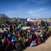 Người di cư tại đảo Lampedusa, Italy ngày 14/9/2023. (Ảnh: AFP/TTXVN)
