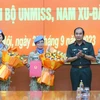 Nữ Trung tá Nguyễn Mỹ Hạnh (giữa) đảm nhiệm vị trí Sỹ quan Huấn luyện Cao cấp tại Phái bộ UNISFA. (Ảnh: An Đăng/TTXVN)