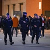 Cảnh sát Bỉ tuần tra tại Brussels, sau vụ nổ súng tối 16/10/2023. (Ảnh: AFP/TTXVN)