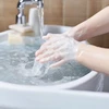 Sau đại dịch, mọi người hình thành thói quen rửa tay thường xuyên. (Nguồn: Ảnh do AI tạo ra từ Leonardo.Ai)