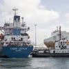 Tàu chở hàng tại cảng Ashdod, miền Nam Israel. (Ảnh: AFP/TTXVN)