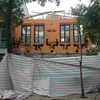 Hà Nội: Nhà đang tháo dỡ bất ngờ đổ sập khiến người dân hốt hoảng