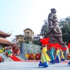 Lễ hội Gò Đống Đa diễn ra sáng 12/2 (mùng 5 Tết). Đây là một trong những lễ hội truyền thống có quy mô lớn trong khu vực nội thành Hà Nội. (Ảnh: Minh Sơn/Vietnam+)