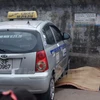 Hiện trường vụ xe taxi gây tai nạn trên đường Hồng Hà. (Ảnh: PV/Vietnam+)