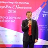 Đại sứ Pháp tại Việt Nam Bertrand Lortholary giới thiệu lễ hội truyền thống Beaujolais Nouveau. (Ảnh: Minh Sơn/Vietnam+)