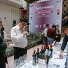 Gần 200 chuyên gia về rượu đã quy tụ tại chương trình thử rượu vang Pháp lần thứ 8. (Ảnh: Minh Sơn/Vietnam+)