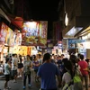 Một khu chợ đêm đông đúc du khách, một "đặc sản" của du lịch Đài Loan. (Ảnh: Minh Sơn/Vietnam+)