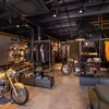 Sáng 22/4, hãng xe mô tô Royal Enfield đã chính thức mở showroom tại Hà Nội. Đây cũng là showroom thứ hai của hãng tại Việt Nam sau cửa hàng đầu tiên tại Thành phố Hồ Chí Minh. (Ảnh: Minh Sơn/Vietnam+)