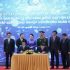 Tập đoàn Công nghiệp - Viễn thông Quân đội (Viettel) và Ban quản lý khu Công nghệ cao Hòa Lạc (Thạch Thất, Hà Nội) đã ký thỏa thuận hợp tác chiến lược. (Ảnh: PV/Vietnam+)