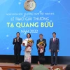 Bộ Khoa học và Công nghệ vinh danh 2 nhà khoa học tại lễ trao Giải thưởng Tạ Quang Bửu 2022. (Ảnh: Bộ KHCN)