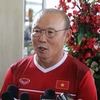 Huấn luyện viên trưởng Olympic Việt Nam Park Hang-seo trả lời phỏng vấn báo chí. (Nguồn: Hoàng Linh/TTXVN) 