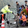 Người di cư tại khu vực biên giới Áo. (Nguồn: AFP/TTXVN )
